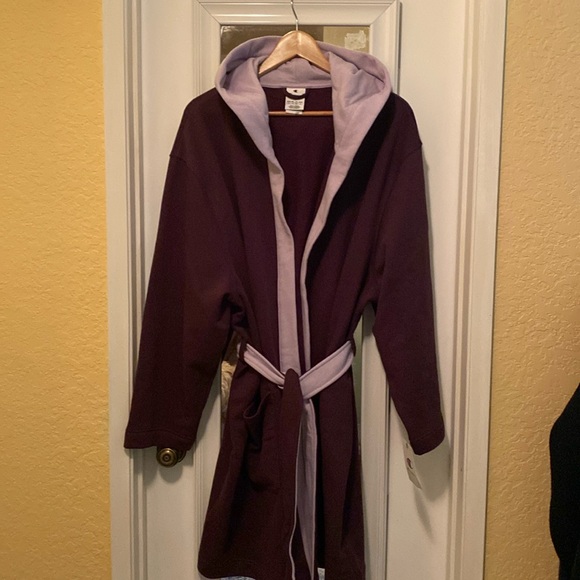 Champion  Robe - Picture 1 of 7